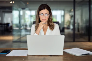 Woman at Computer-Intraprise Health